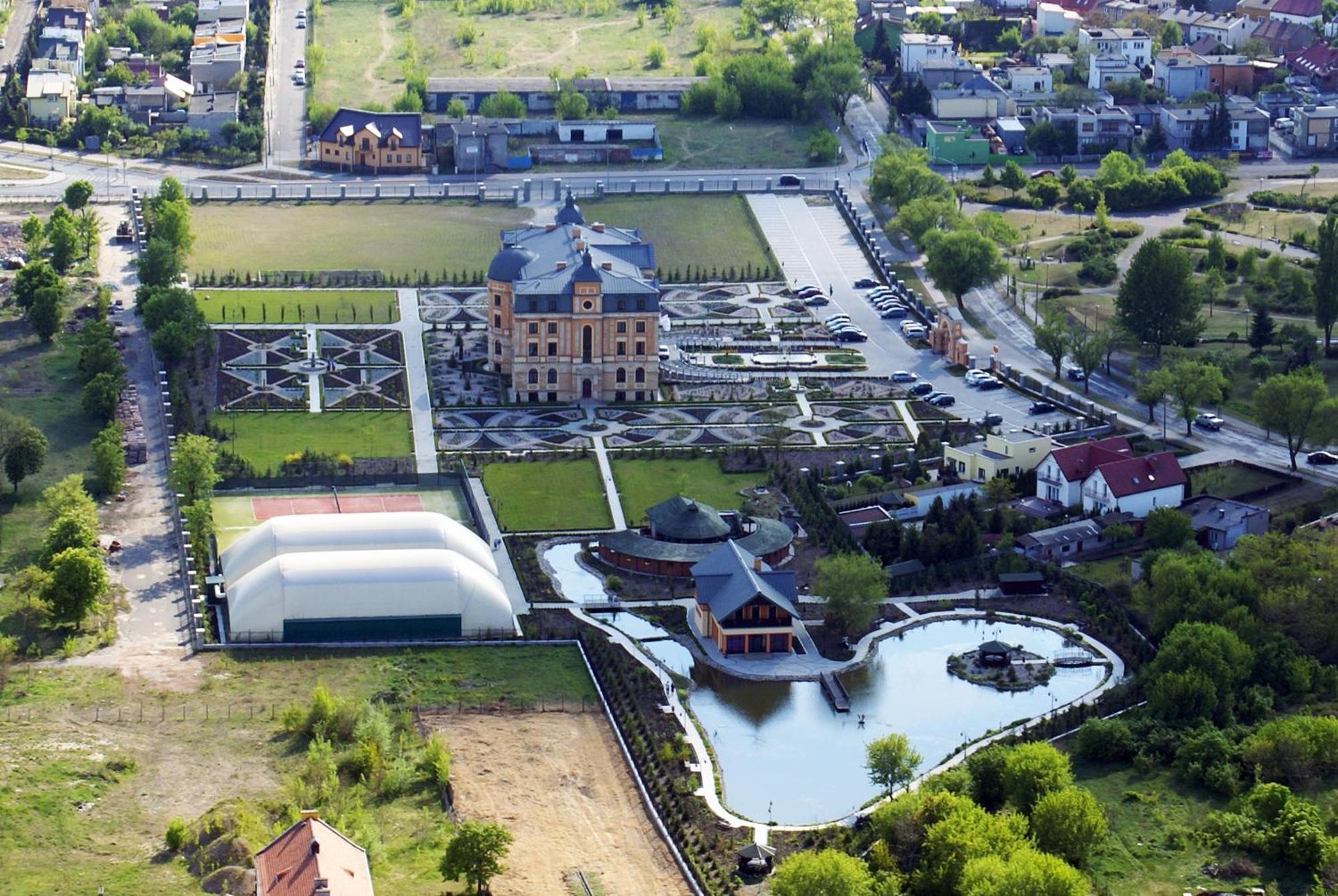 Palac Bursztynowy Włocławek Exterior foto